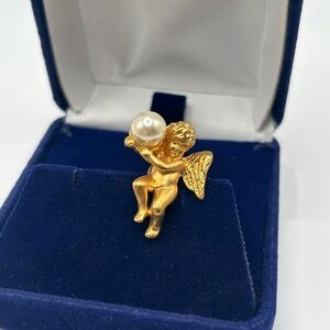 Gold Angel Brooch with Pearl Accent Vintage